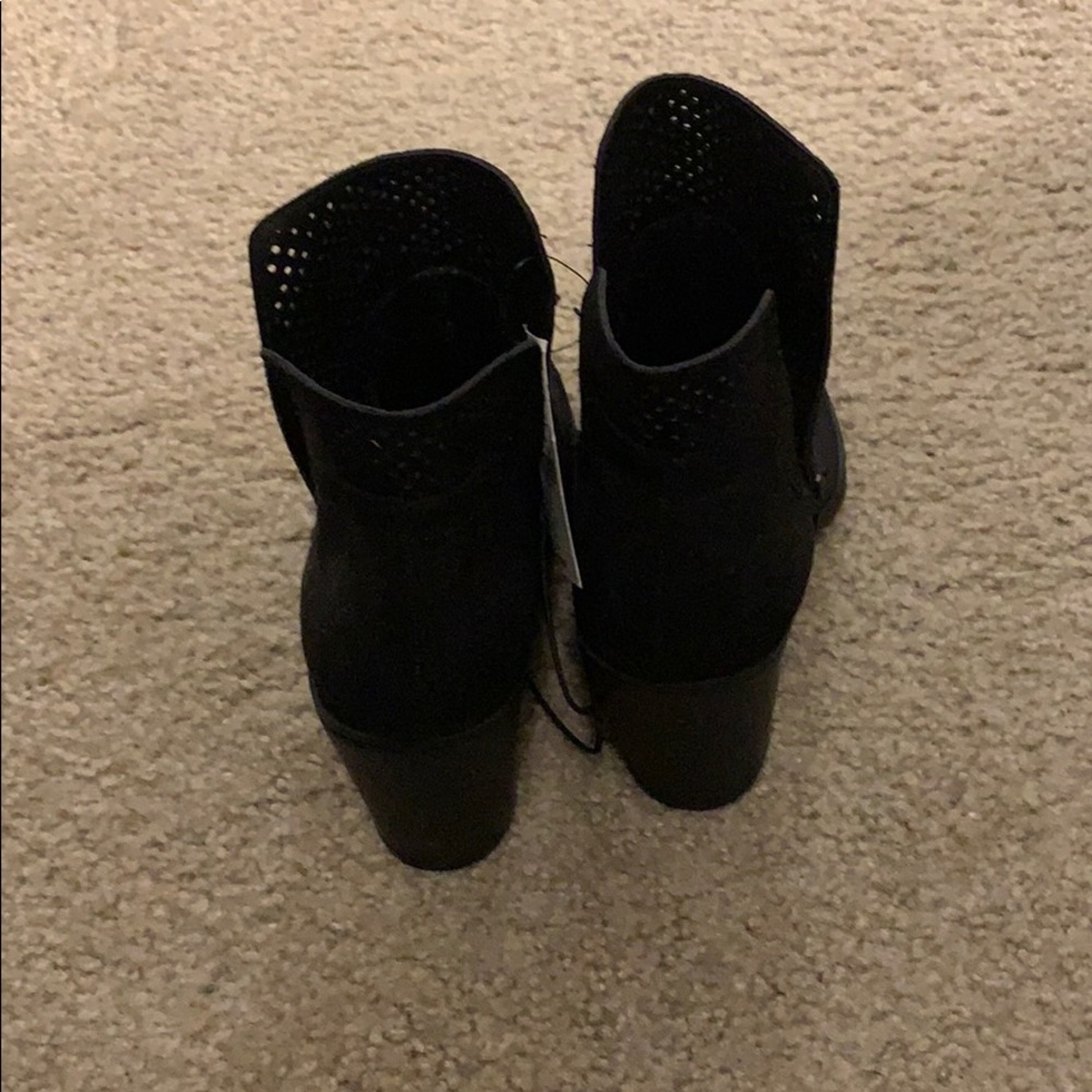 Booties - Picture 3 of 6